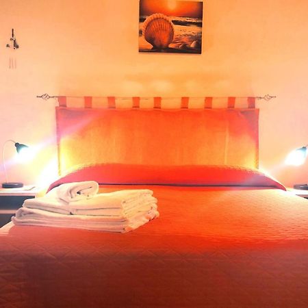 Dimora Il Girasole Hotell Torre San Giovanni Ugento Exteriör bild
